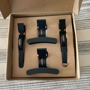 Dyson hair clips - NIB